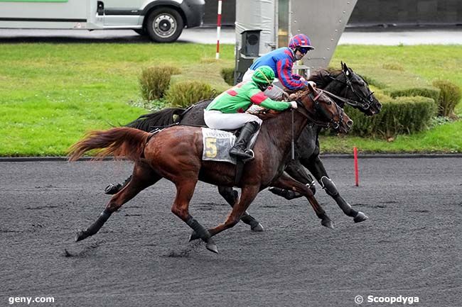 13/12/2023 - Vincennes - Prix de Poissy : Arrivée