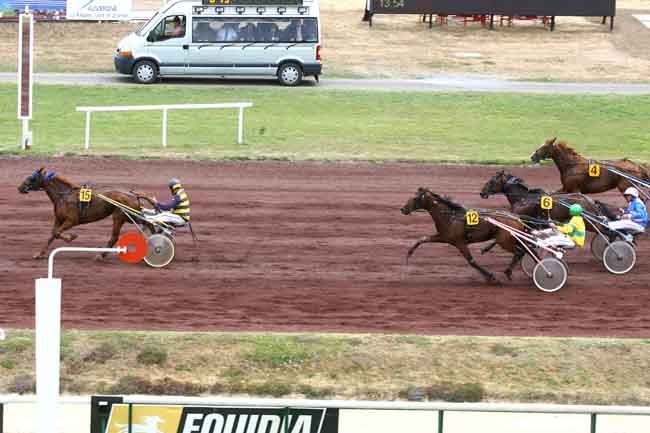 06/07/2011 - Vichy - Prix de Vincennes : Arrivée