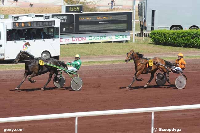 04/05/2011 - Lyon-La Soie - Prix du Grand Lyon : Arrivée