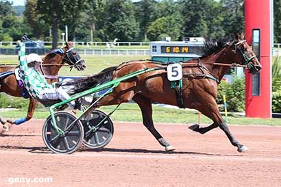 10/08/2024 - Enghien - Prix de l'Hôtel de Ville : Arrivée