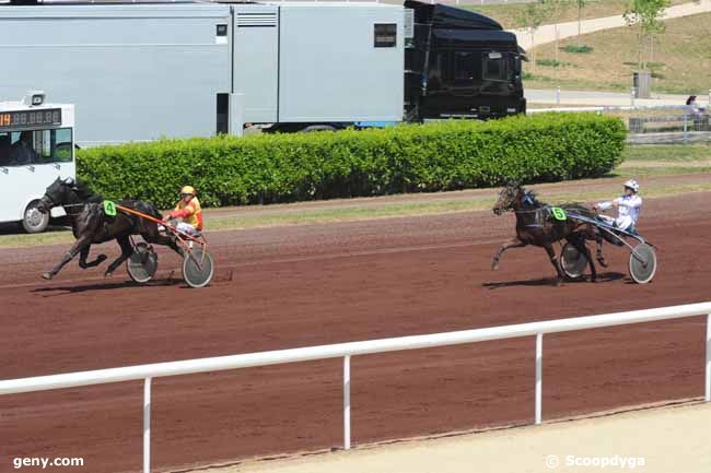04/05/2011 - Lyon-La Soie - Grand Prix du Carré de Soie : Arrivée