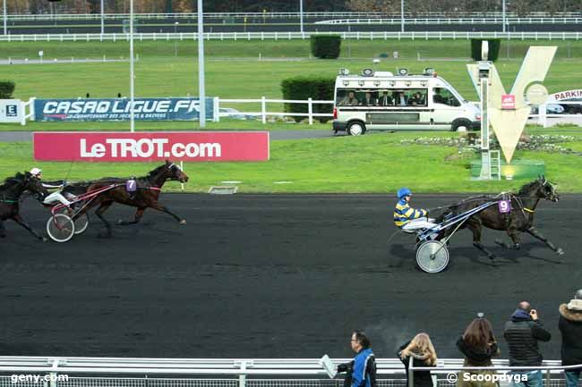 02/12/2015 - Vincennes - Prix de Saint-Jean-de-Monts (gr B) : Arrivée