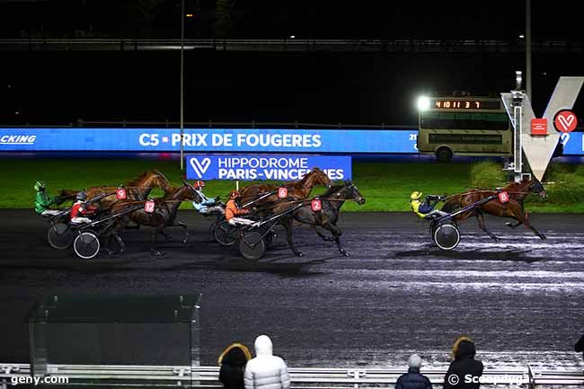 30/12/2022 - Vincennes - Prix de Fougères : Ankunft