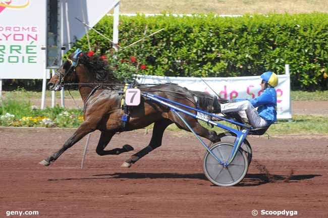 04/05/2011 - Lyon-La Soie - Grand Prix du Centre-Est : Result