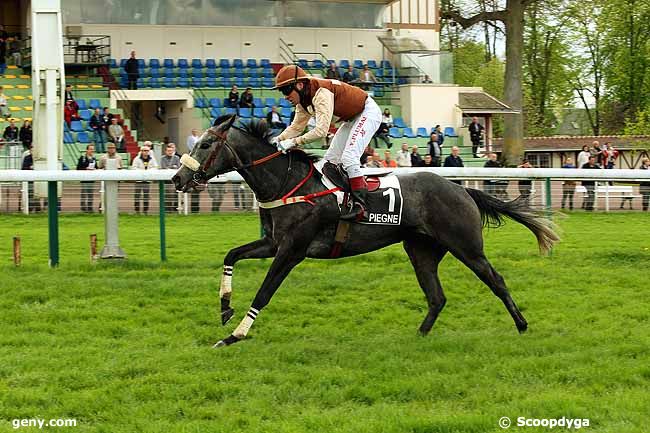 25/04/2015 - Compiègne - Prix de la Forêt : Arrivée