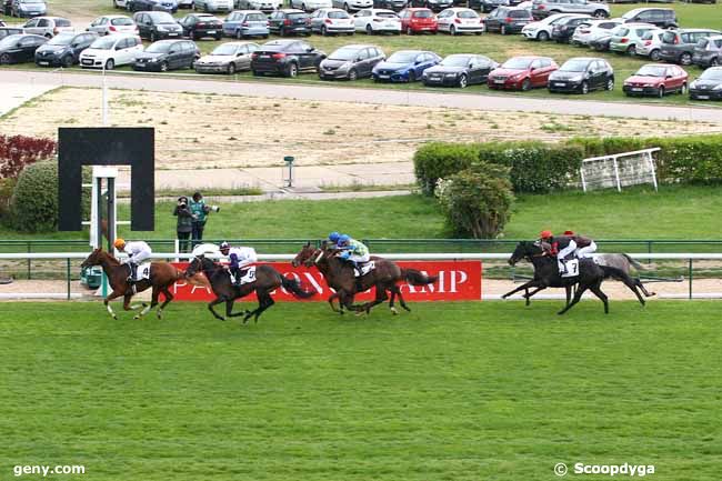 28/04/2019 - ParisLongchamp - Prix du Pont Neuf : Arrivée