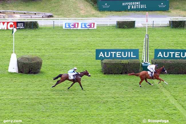 09/06/2019 - Auteuil - Prix Caldarium : Arrivée