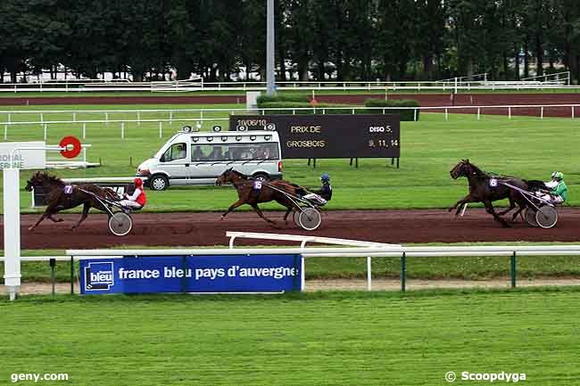 10/06/2010 - Vichy - Prix de Grosbois : Arrivée