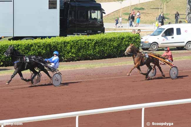 04/05/2011 - Lyon-La Soie - Prix du Cerdon : Arrivée