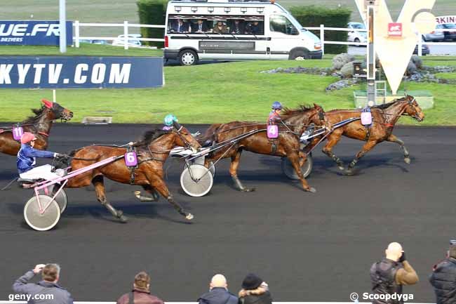 18/12/2013 - Vincennes - Prix de Montaigu (gr B) : Result