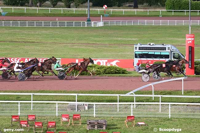 05/08/2023 - Enghien - Prix d'Uzes : Arrivée