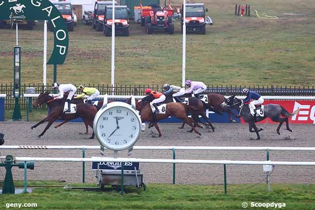 26/12/2021 - Chantilly - Prix du Poteau de la Croix Bleue : Arrivée