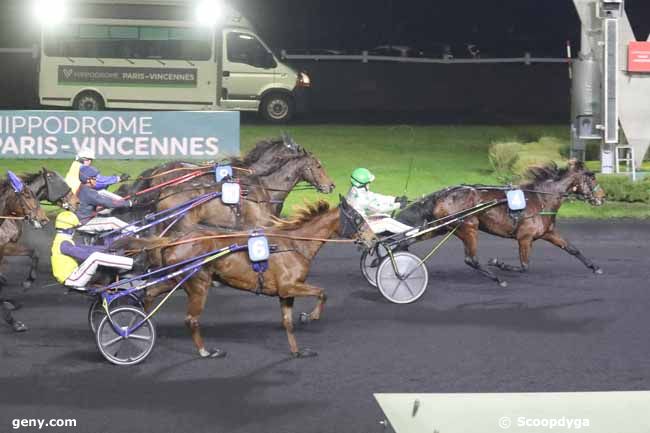 06/12/2023 - Vincennes - Prix de Chinon : Arrivée