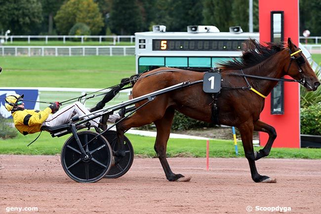 19/10/2024 - Enghien - Prix de la Place Saint-Charles : Arrivée