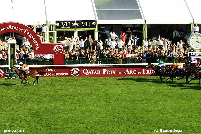 02/10/2011 - ParisLongchamp - Qatar Prix de l'Arc de Triomphe : Arrivée