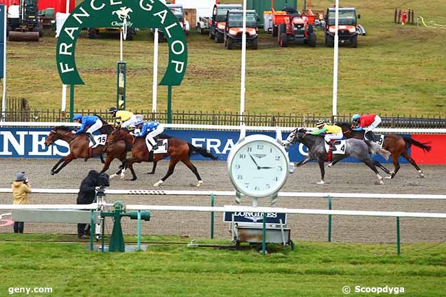 26/12/2021 - Chantilly - Prix du Poteau des Brulis : Arrivée