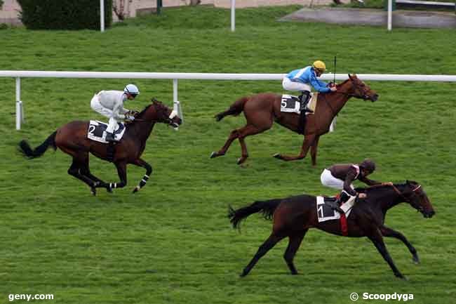 03/04/2011 - Saint-Cloud - Prix Lavandin : Arrivée