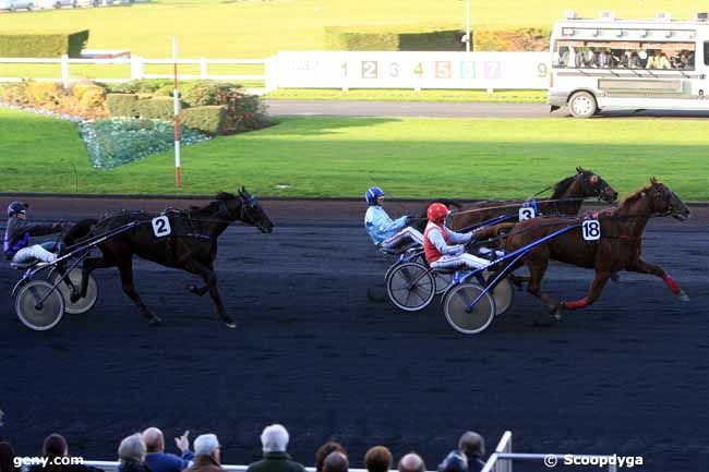 10/12/2011 - Vincennes - Prix d'Hautefort : Result